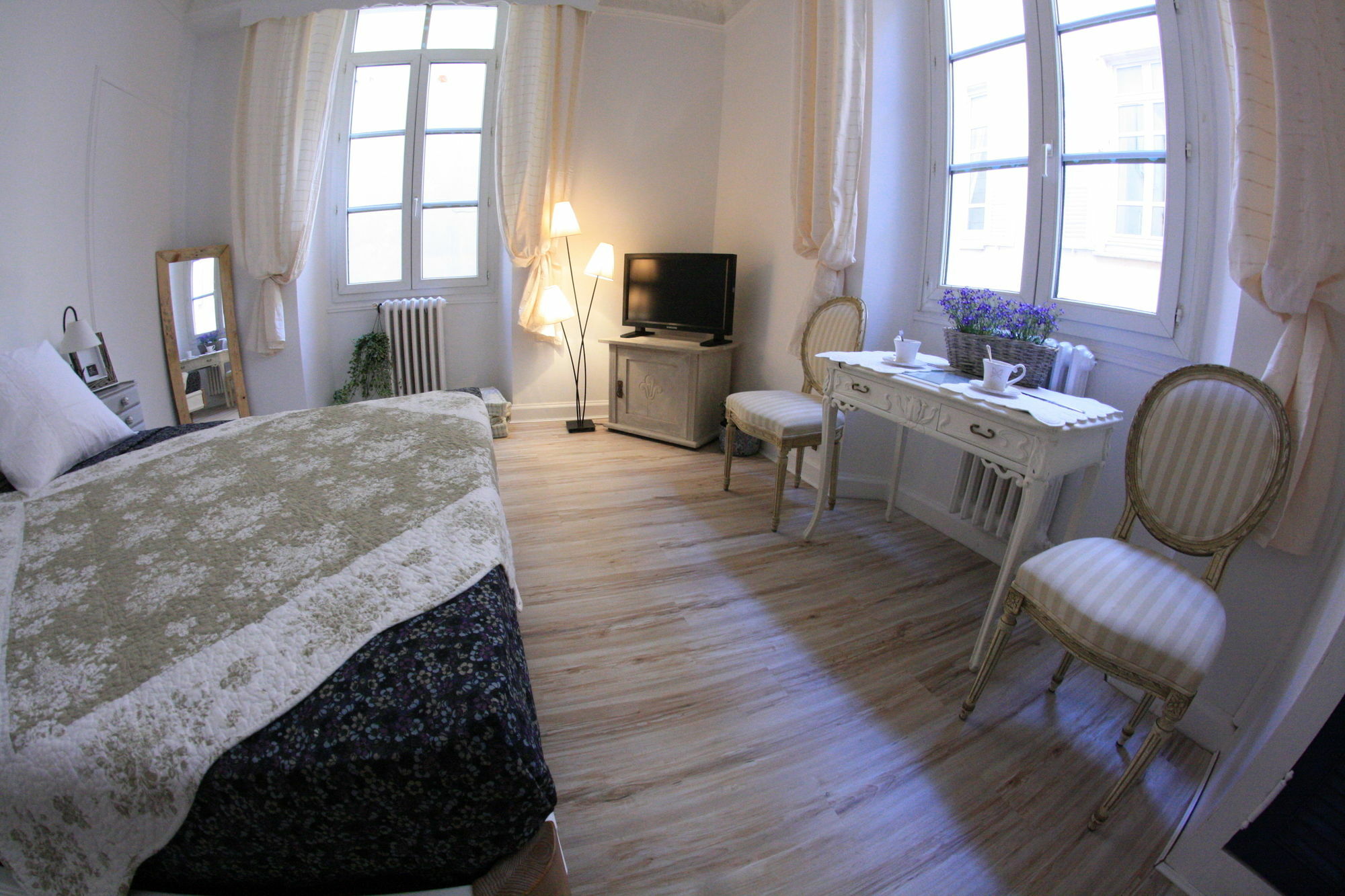 L'Oustaria 3 Bedrooms Apartment, Old Town Nizza Esterno foto